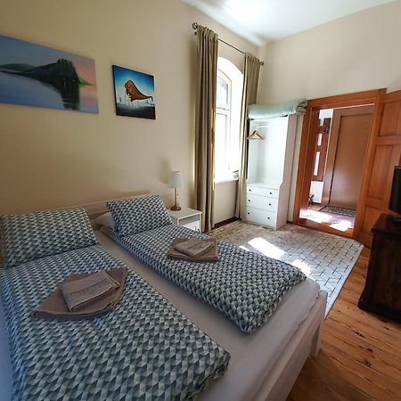 Apartment Under The Maple Клайпеда Екстериор снимка